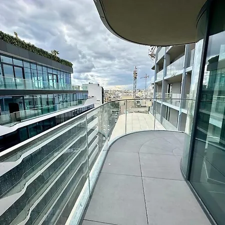 Corner 1 Bed In Mercury With Rooftop Pool Seasonal