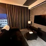 Corner 1 Bed In Mercury With Rooftop Pool Seasonal *