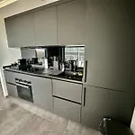 Corner 1 Bed In Mercury With Rooftop Pool Seasonal *